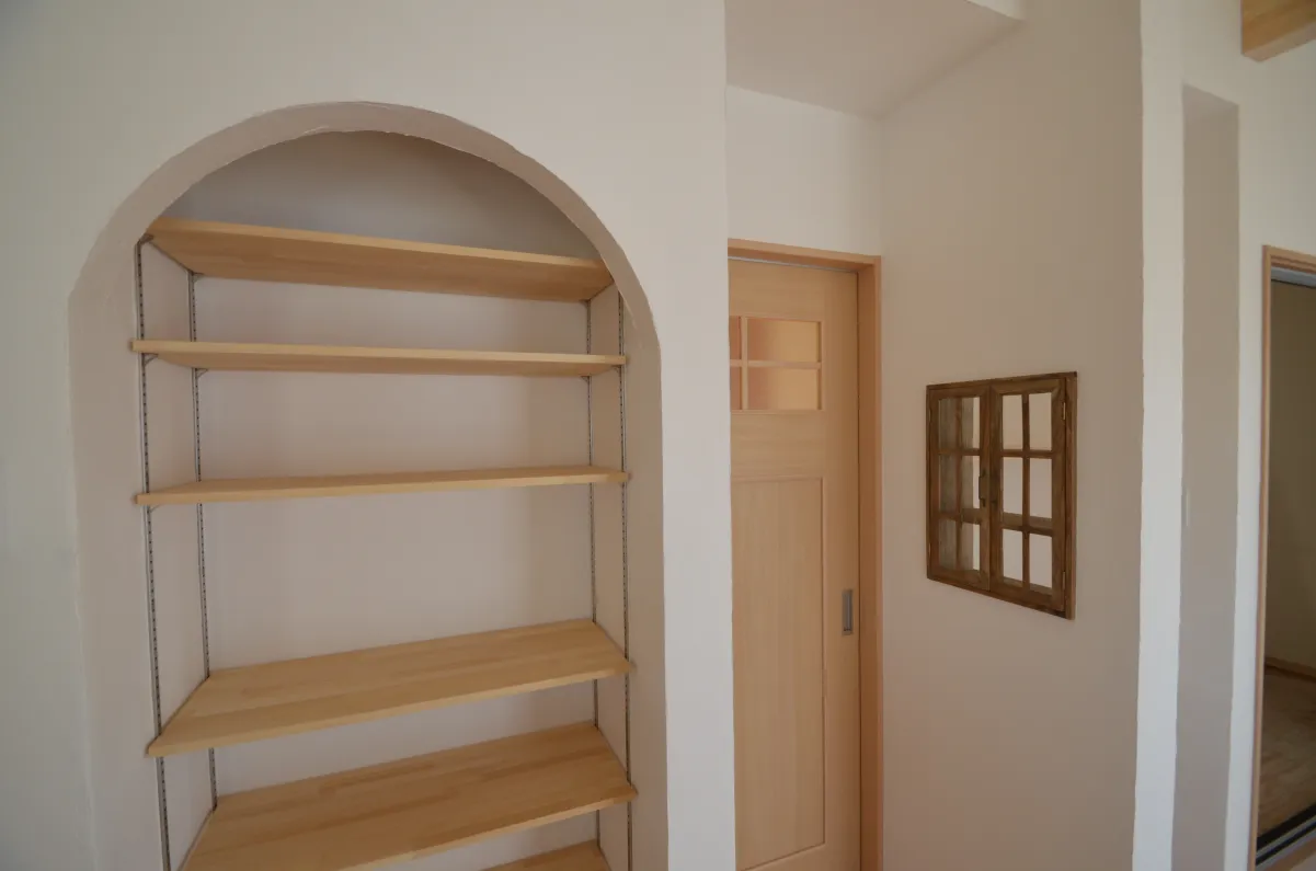 杉の無垢材の床と漆喰(カルクウォール)の家 姫路市 N様邸 イメージ画像