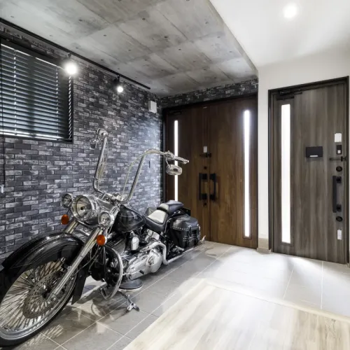 玄関土間に愛車ハーレーが似合う家　姫路市 Ｏ様邸のサムネイル